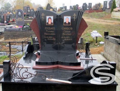 2 pamyatnik v forme veera v minske v belarusi ritorg.by