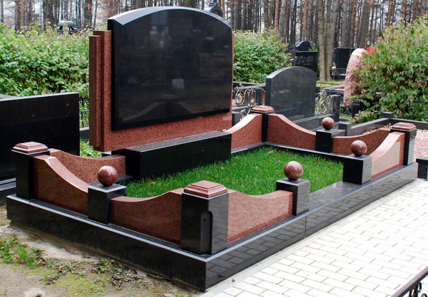 izgotovlenie i ustanovka pamyatnikov v minske tsena ritorg.by